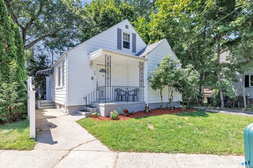 40 Highview Ave, West Haven, CT, 06516-1022 | Card Image