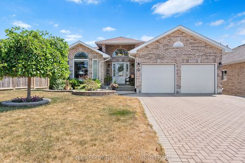 27 Ashwood Cres, Napanee, ON, K7R3L1 | Card Image