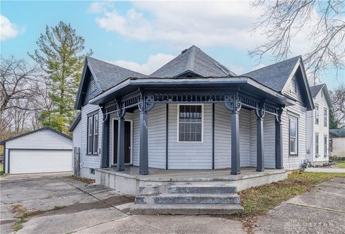 327 Home Ave, Xenia, OH, 45385-5519 | Card Image