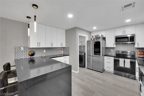 unit-103-3613 Shawn Reynolds Ct, Las Vegas, NV, 89129-1720 | Card Image