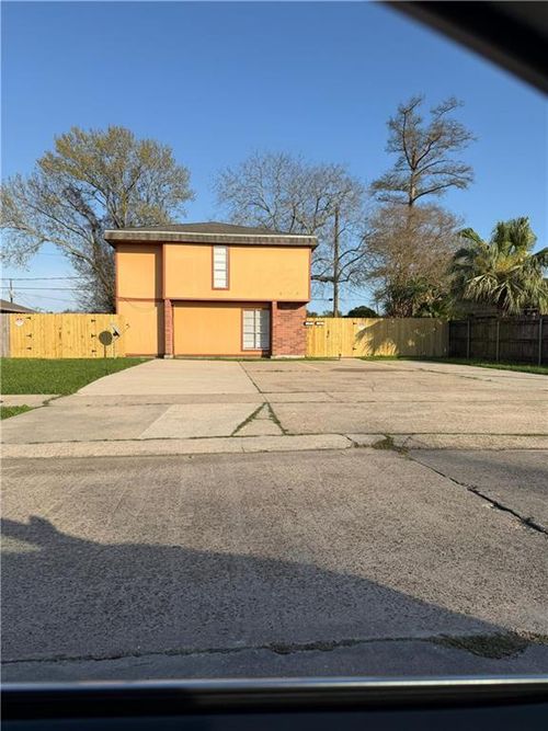 1211 Lochlomand Drive, Harvey, LA, 70058 | Card Image