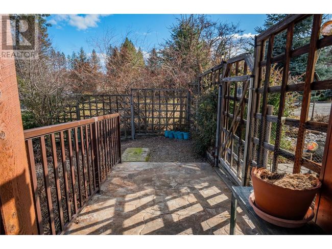250 1 St Ave, House other with 3 bedrooms, 5 bathrooms and 3 parking in Kootenay Boundary BC | Image 68