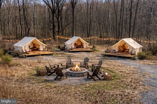 1404 Airport Rd, COATESVILLE, PA, 19320-1134 | Card Image