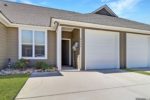 8644 Edgewater Dr, Baton Rouge, LA, 70820-7743 | Card Image