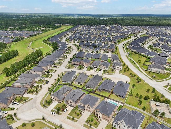 10126 Bayou Oaks Dr, House other with 4 bedrooms, 3 bathrooms and 2 parking in Conroe TX | Image 48