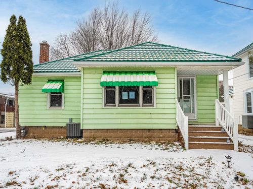 80 Livingston Ave, Grimsby, ON, L3M1L5 | Card Image