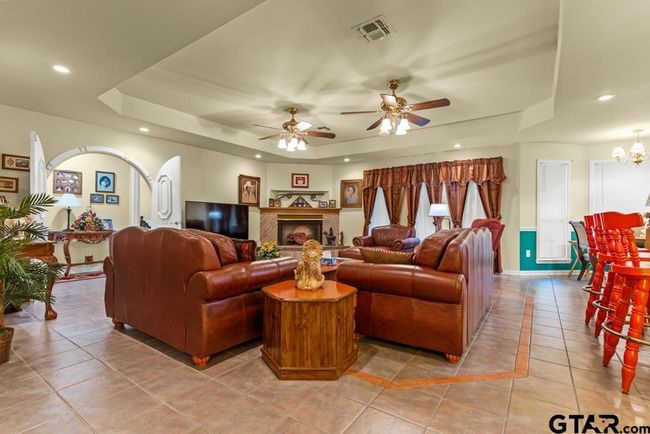 841 Pops Landing Rd, House other with 3 bedrooms, 2 bathrooms and null parking in Ore City TX | Image 33