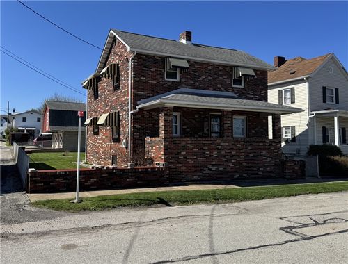 111 N Hitchman St, Mount Pleasant, PA, 15666-1503 | Card Image