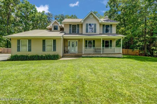 19 Peach Tree St, Jackson, NJ, 08527-4704 | Card Image