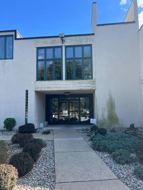 409 Coventry Dr, Phillipsburg, NJ, 08865-1969 | Card Image