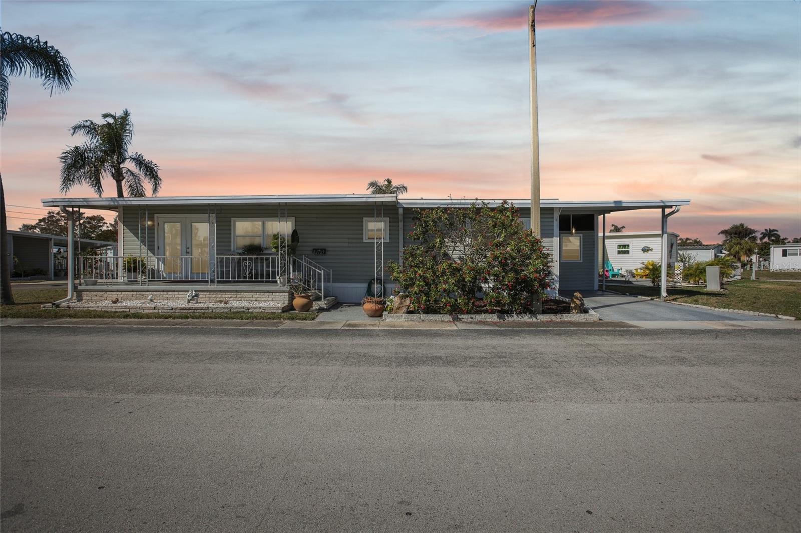 Residential in PINELLAS PARK