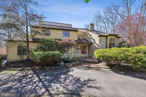 11 Silver Lake Dr, Shamong, NJ, 08088-9303 | Card Image