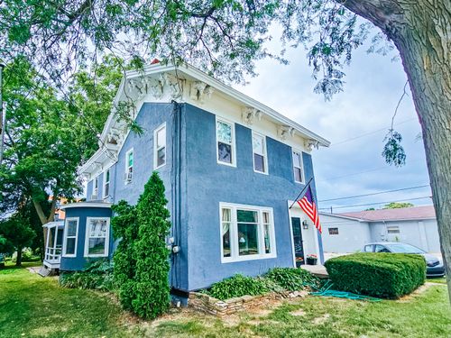 118 Maumee St, Jonesville, MI, 49250-1258 | Card Image