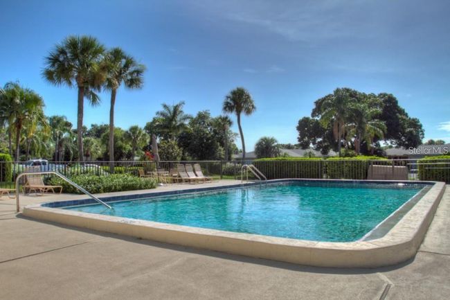 7062 - 7062 W Country Club Dr N, Condo with 1 bedrooms, 2 bathrooms and null parking in SARASOTA FL | Image 20