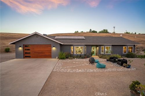 2750 Lazy Hill Rd, San Miguel, CA, 93451-9064 | Card Image