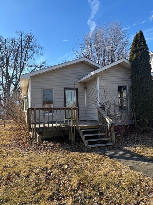 216 S King St, Wyanet, IL, 61379-9685 | Card Image