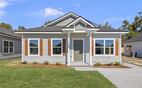 218 Mesa St Nw, Live Oak, FL, 32064-4863 | Card Image