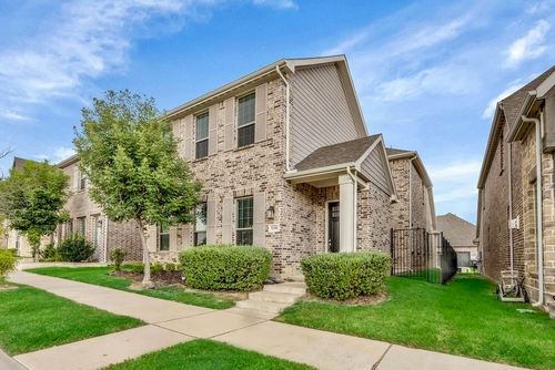 8300 Bethpage Dr, McKinney, TX, 75070-1436 | Card Image