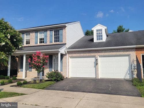 1852 Meridian Dr, HAGERSTOWN, MD, 21742-1232 | Card Image