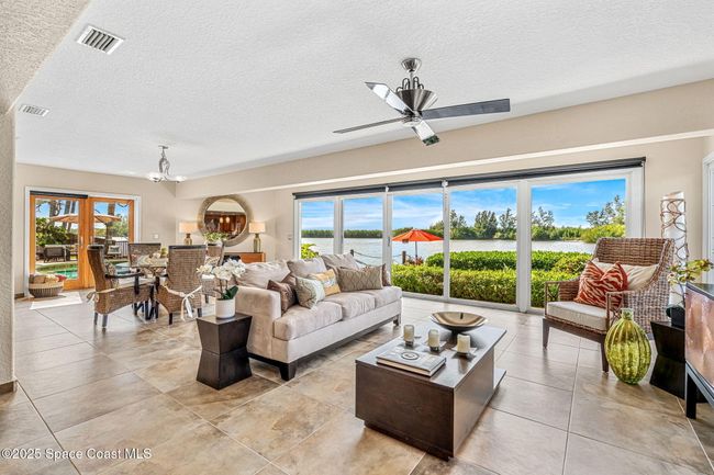 Second seating area in great room | Image 10