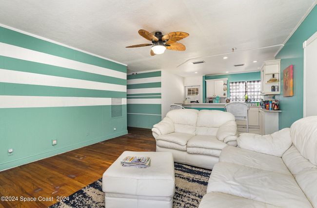 1000 S Orlando Ave, House other with 3 bedrooms, 2 bathrooms and null parking in Cocoa Beach FL | Image 4