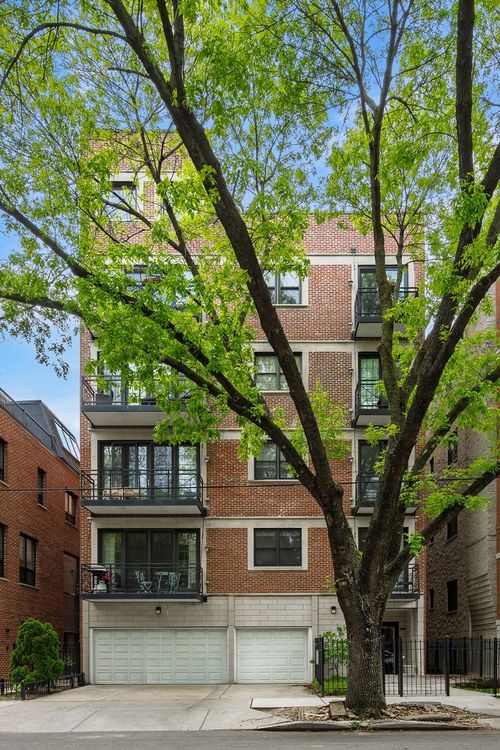 4r-1446 N North Park Ave, Chicago, IL, 60610-1786 | Card Image
