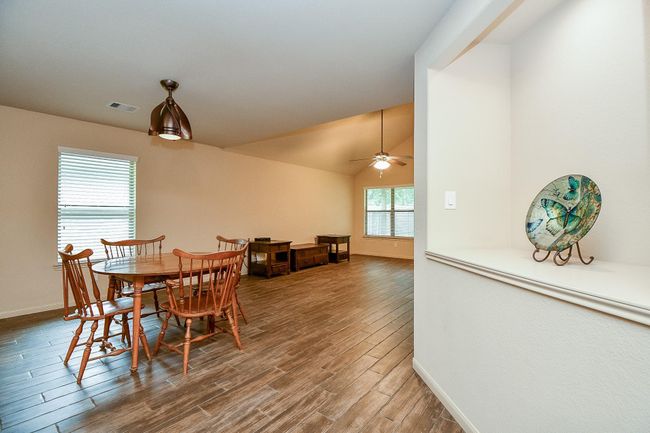 2026 Naplechase Crest Dr, House other with 4 bedrooms, 2 bathrooms and 2 parking in Spring TX | Image 11