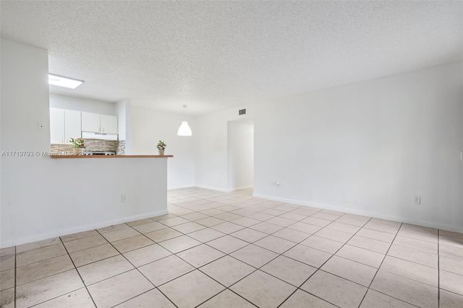 APT-106E - 9729 Hammocks Blvd, Condo with 2 bedrooms, 1 bathrooms and null parking in Miami FL | Image 14
