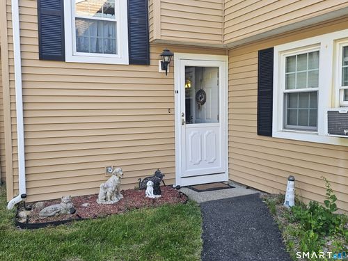 18 Meryl Ct, Groton, CT, 06340-4344 | Card Image