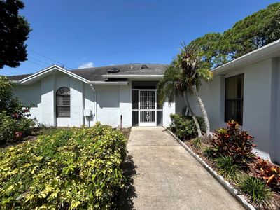 1792 Sw Cochran Street, House other with 3 bedrooms, 2 bathrooms and null parking in Port St Lucie FL | Image 3