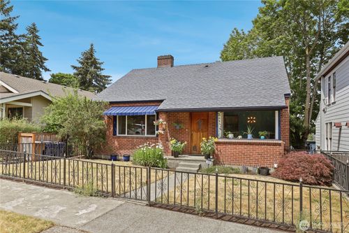 305 S 35th Street, Tacoma, WA, 98418 | Card Image