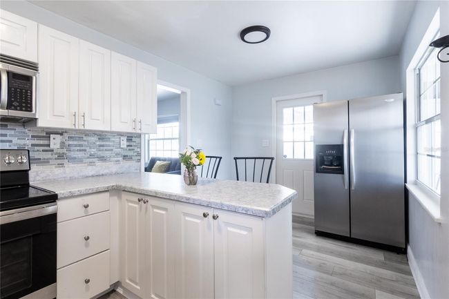 551 84 Th Ave N, House other with 2 bedrooms, 1 bathrooms and null parking in ST PETERSBURG FL | Image 11