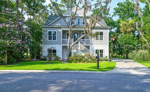 9 Bass Creek Ln, Bluffton, SC, 29910-6584 | Card Image