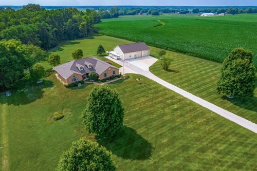 9421 Winchester Rd, Groveport, OH, 43125-9451 | Card Image