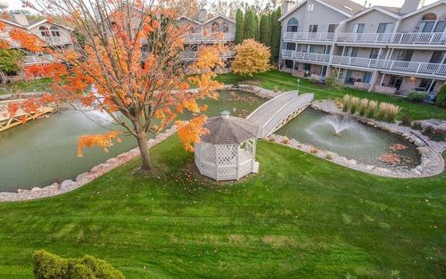 21082 Boulder Cir, Northville, MI, 48167-2733 | Card Image