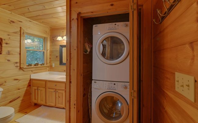 890 Mountain Lake Cir, Home with 3 bedrooms, 3 bathrooms and null parking in Blue Ridge GA | Image 21