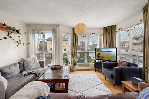 202-1053 Balmoral Rd, Victoria, BC, V8T1A7 | Card Image