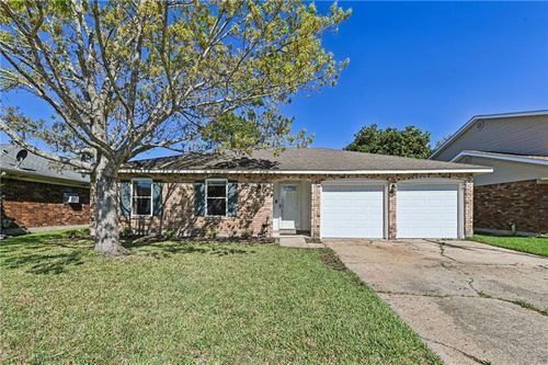 2015 Spanish Oaks Dr, Harvey, LA, 70058-3058 | Card Image