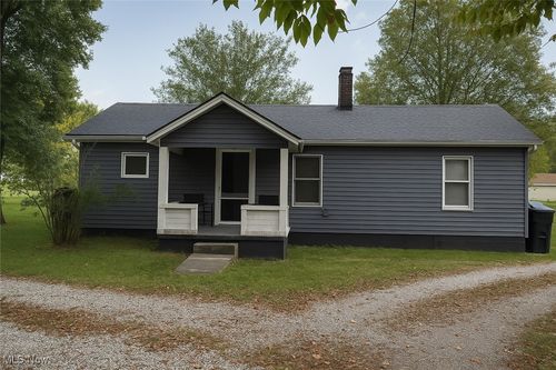 49659 Water St, Saint Clairsville, OH, 43950-9337 | Card Image