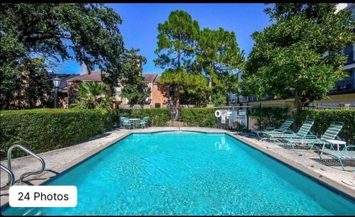 apt-123-2333 Bering Dr, Houston, TX, 77057-4776 | Card Image
