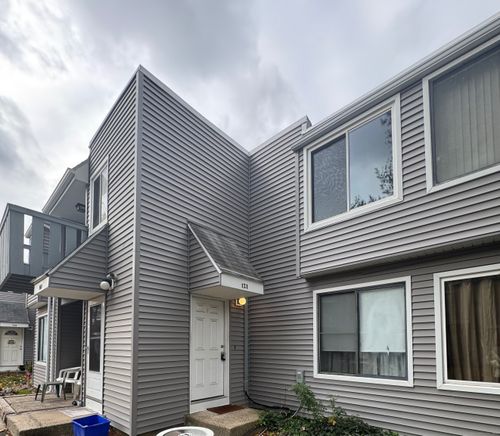 unit-i-12 Cedar Ct, East Haven, CT, 06513-1919 | Card Image