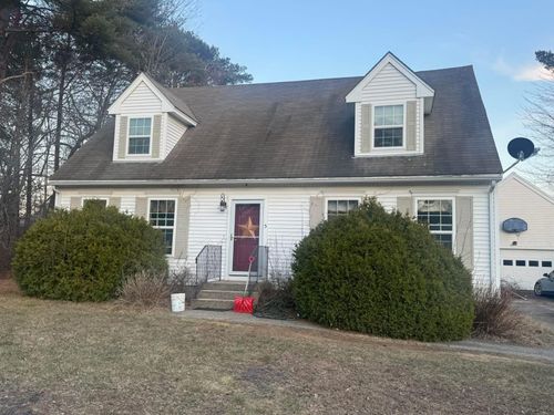 5 Sullivan Dr, Dover, NH, 03820-2011 | Card Image