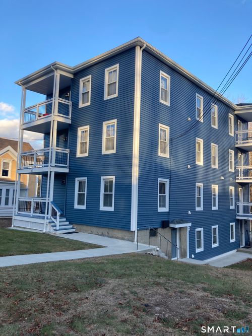 apt-b-61 Main St, North Grosvenordale, CT, 06255-7711 | Card Image