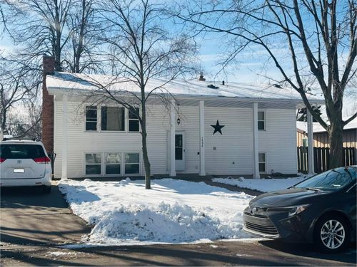 1596 Mclean Ave, Saint Paul, MN, 55106-6611 | Card Image