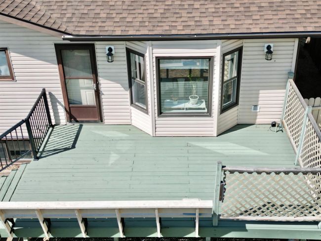 10401 83 Street, Home with 4 bedrooms, 2 bathrooms and 4 parking in Peace River AB | Image 3