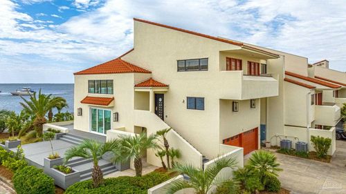 1-1 Port Royal Way, Pensacola, FL, 32502-5759 | Card Image