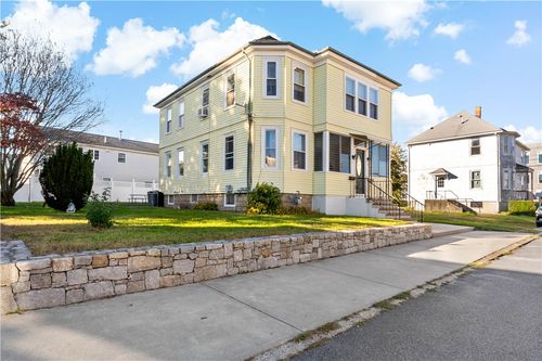 9 Apulia St, East Providence, RI, 02914-2503 | Card Image