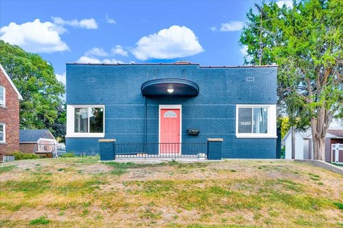 303 N Main St, Tuscola, IL, 61953-1405 | Card Image