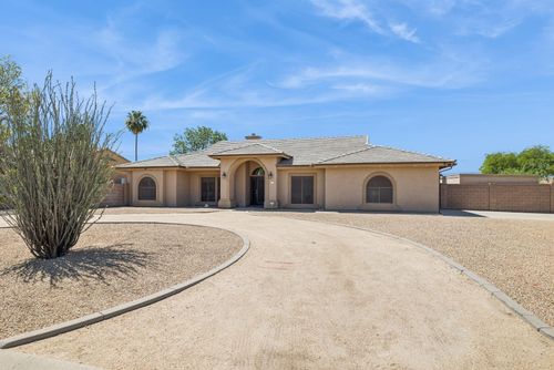 9033 W Patrick Ln, Peoria, AZ, 85383-1968 | Card Image
