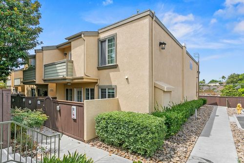 unit-369-5404 Balboa Arms Dr, San Diego, CA, 92117-5017 | Card Image